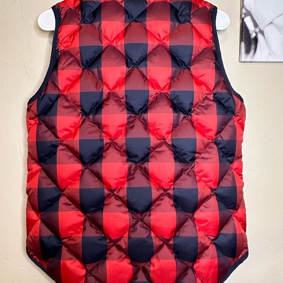J Crew | Quilted Buffalo Check Excursion Vest SM - Picture 9 of 9